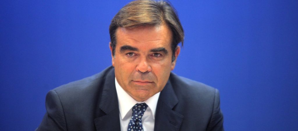 Μαργαρίτης Σχοινάς: «Η ΕΕ δεν εκβιάζεται – Αλληλεγγύη στην Ελλάδα»