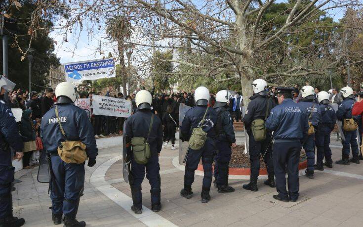 Λέσβος: Κλείνουν για λόγους ασφαλείας τα σχολεία σε Μόρια και Παναγιούδα εξαιτίας του μεταναστευτικού