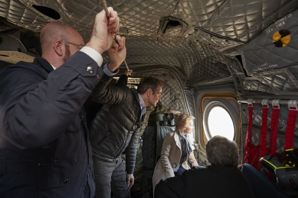 Ισχυρό μήνυμα της Κομισιόν: «Τα ελληνικά σύνορα είναι τα σύνορα της Ευρώπης» (φώτο)