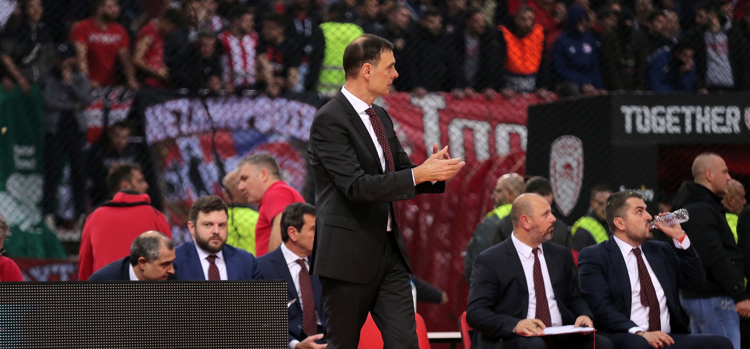 Γ. Μπαρτζώκας: «Ίσως και να είμαι τρελός που ανέλαβα τον Ολυμπιακό»