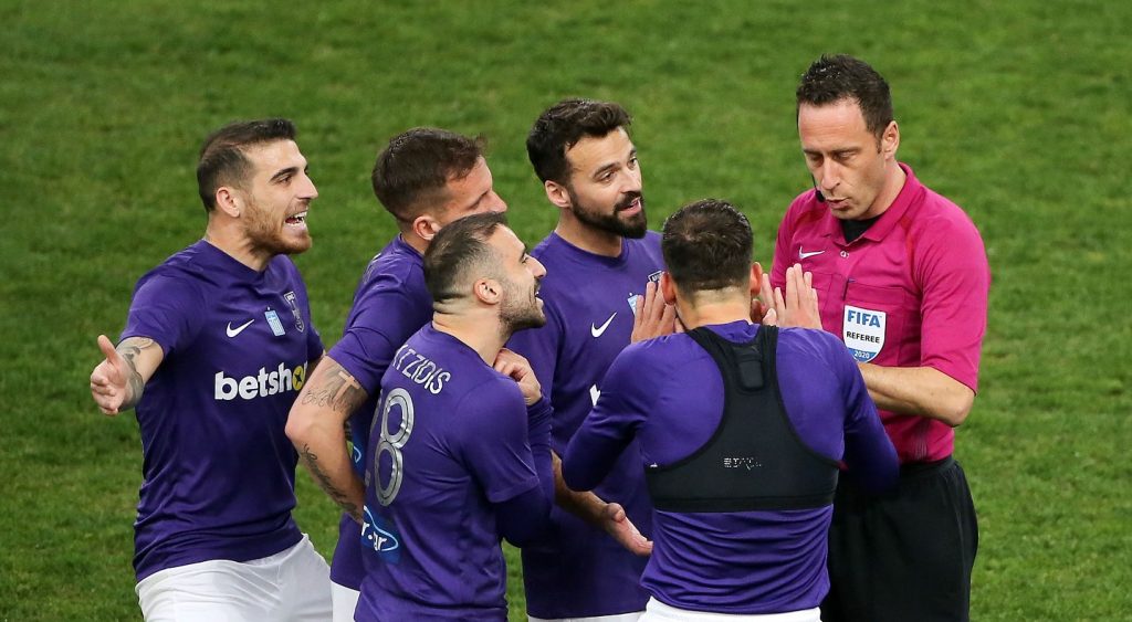 Ένταση στο ΟΑΚΑ: Καταγγέλλει επίθεση σε Θ. Καρυπίδη και γυμναστή ο Άρης (φώτο)