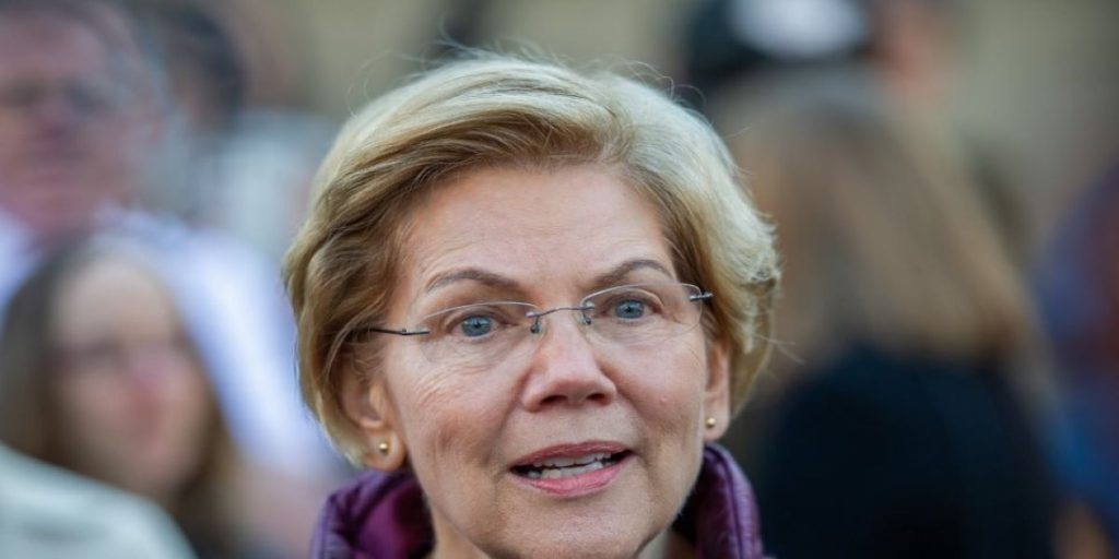 ΗΠΑ: «Τέλος» από την κούρσα των Δημοκρατικών και η Ελίζαμπεθ Γουόρεν