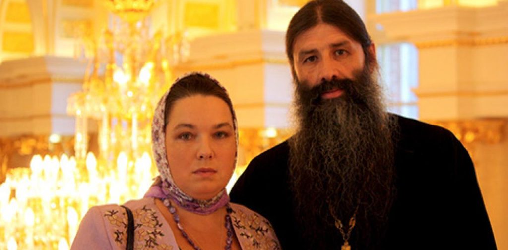 Ρώσος ιερέας αποκαλύπτει πως γιορτάζουν οι Χριστιανοί την ημέρα της γυναίκας μέσα στην Σαρακοστή