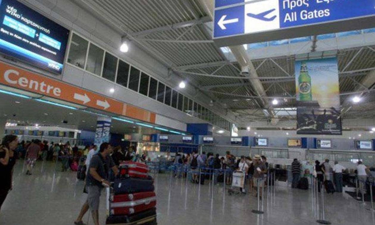 Συνελήφθησαν στο Ελ.Βενιζέλος 12 αλλοδαποί που επιχείρησαν να ταξιδέψουν με πλαστά διαβατήρια – Είχαν «ντυθεί» ομάδα