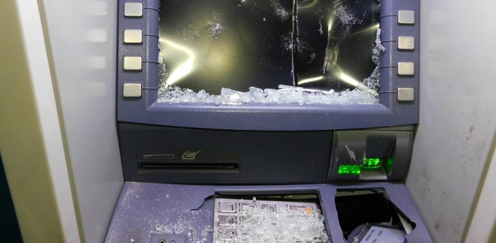 Θεσσαλονίκη: Τρία ΑΤΜ έσπασαν άγνωστοι τα ξημερώματα