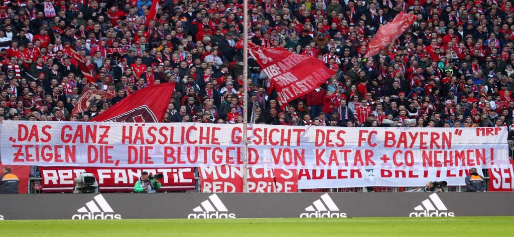 «Εμφύλιος» στη Μπάγερν Μονάχου: Τα «ματωμένα» λεφτά και το «άσχημο πρόσωπο του ποδοσφαίρου» (φώτο)
