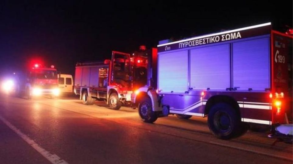 Σέρρες: Όχημα τυλίχτηκε στις φλόγες τα ξημερώματα στο Σιδηρόκαστρο