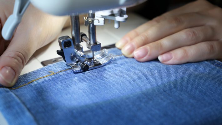 Τα ελληνικά Levi’s: Το άδοξο τέλος της εταιρίας που έφτιαχνε το διασημότερο παντελόνι στον κόσμο (φωτο)