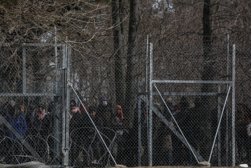 Νέα ψεύδη από την Άγκυρα: «Οι Έλληνες ληστεύουν τους “πρόσφυγες” και μας τους επιστρέφουν»