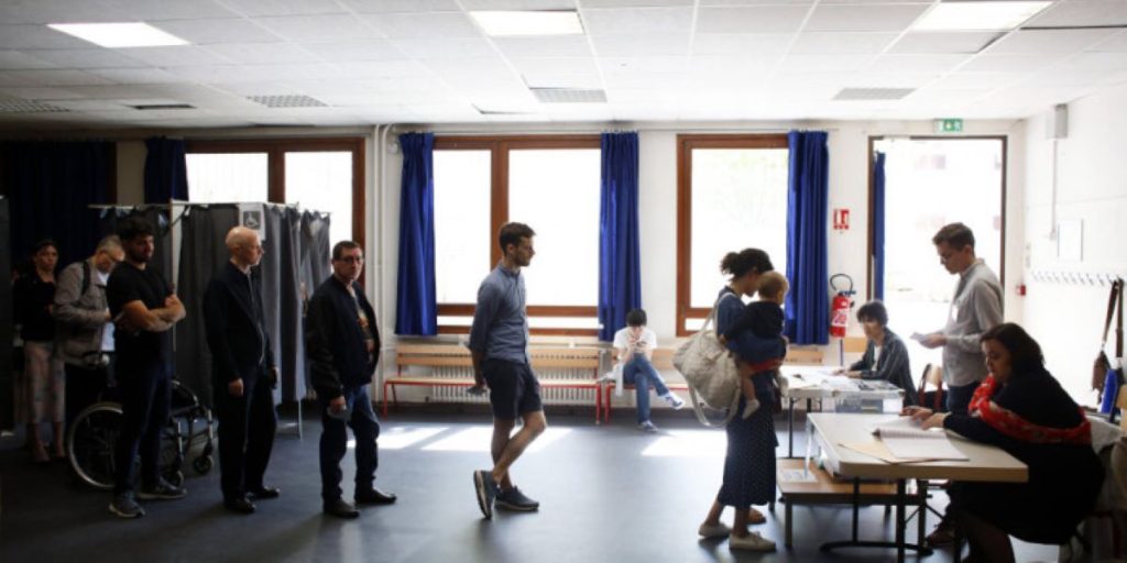 Γαλλία: Εκλογές στο «φόντο» του κορωνοϊού – «Φέρτε το δικό σας στιλό»