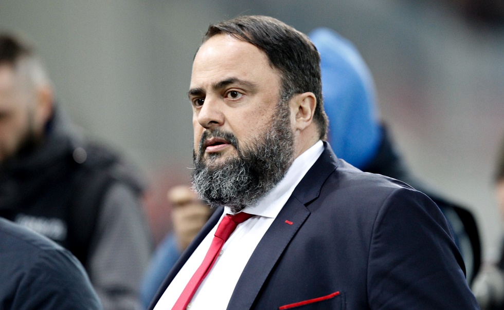 Telegraph: Η Γουλβς ζητάει αναβολή του αγώνα με Ολυμπιακό λόγω Β.Μαρινάκη