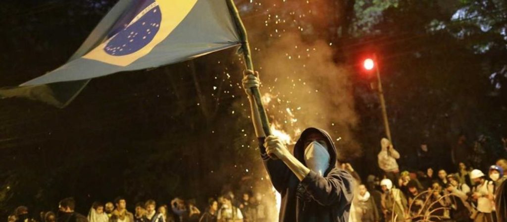 Βραζιλία: Βουλευτής κατέθεσε νομοσχέδιο με βάση τον οποίο θα κόβονται τα χέρια διεφθαρμένων πολιτικών