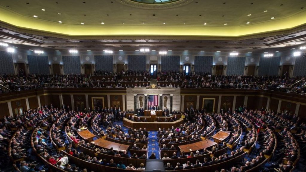 Κορωνοϊός: Οι ΗΠΑ εξετάζουν την απαγόρευση εισόδου στους Ευρωπαίους