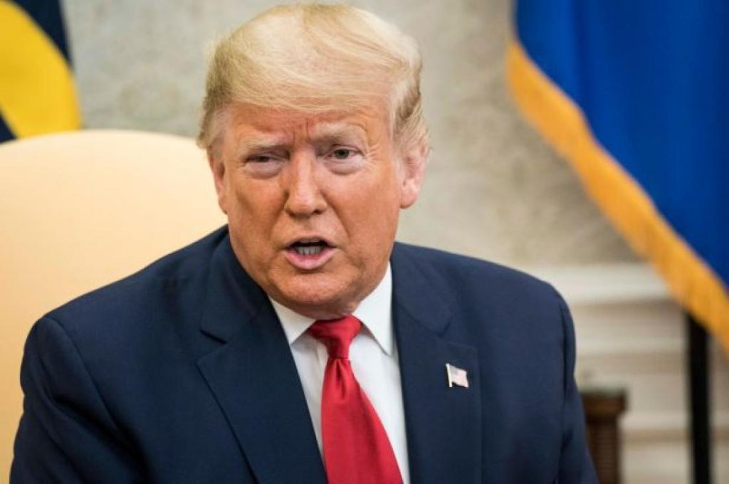 Ντ.Τραμπ: «Αναστέλλονται όλες οι πτήσεις από Ευρώπη σε ΗΠΑ για να εμποδιστούν νέα κρούσματα κορωνοϊού» (βίντεο)