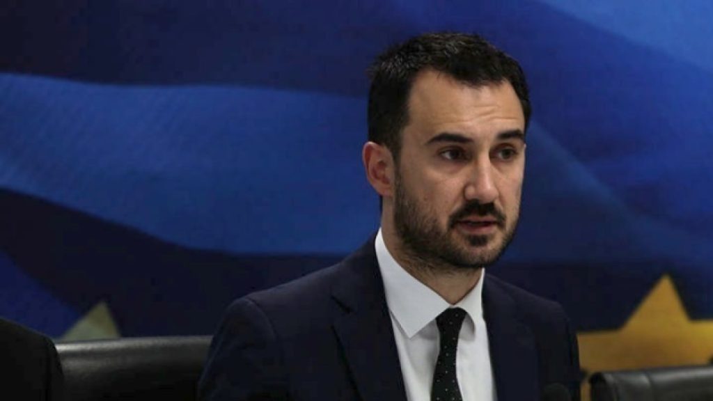 Α.Χαρίτσης για Α.Γεωργιάδη: «Το νέο του παραλήρημα δεν είναι απλά γραφικό – Συνιστά ευθεία απειλή για τη δημόσια υγεία»