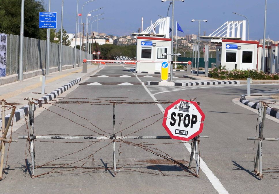 Κύπρος: Το ψευδοκράτος κλείνει τα οδοφράγματα λόγω κορωνοϊού