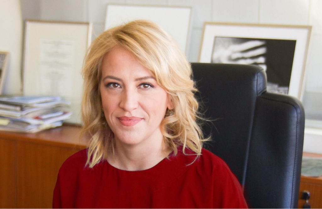 «Σφαλιάρα» από τον Μ.Λαζαρίδη στη Ρ.Δούρου: «Περιμένουμε ένα συγγνώμη για τους 125 νεκρούς στο Μάτι έστω και με sms»