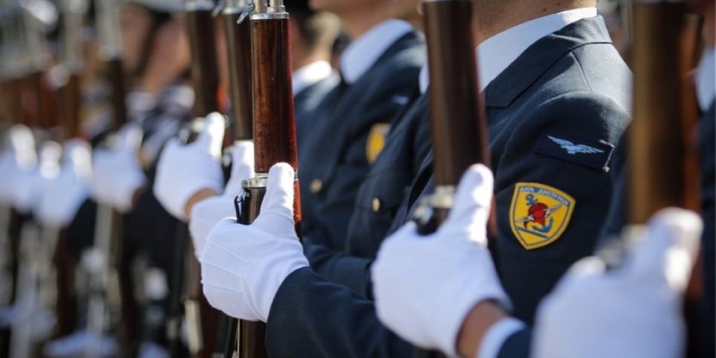 ΓΕΕΘΑ: «Δεν κάνουμε επιστράτευση» – Τι έλεγε το μυστηριώδες μήνυμα