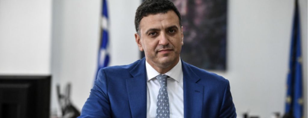 Ο Βασίλης Κικίλιας έκλεισε τα σχολεία και έγινε το… είδωλο των μαθητών – «Αλάνι σ’αγαπώ» (φωτο)