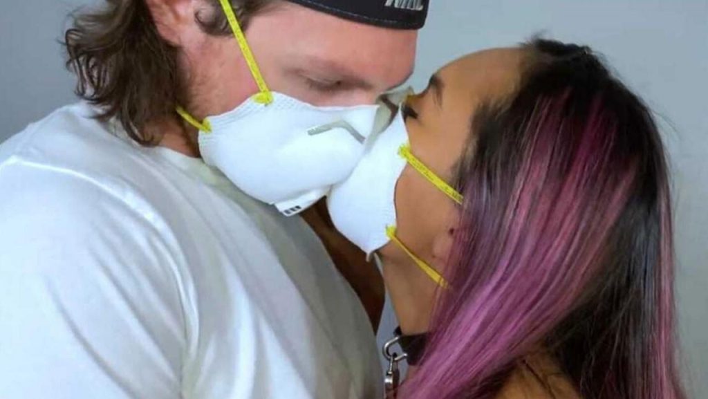 Η «Σειρήνα» δίνει λύση στον κορωνοϊό – Δωρεάν ποpνό σε όσους βρίσκονται σε καραντίνα! (φώτο)