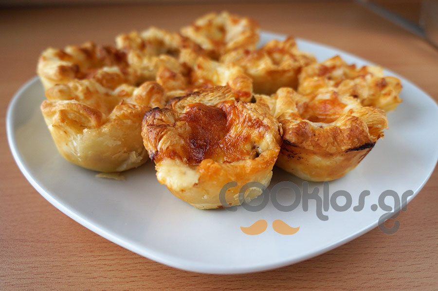 Η συνταγή της ημέρας: Γρήγορα πιτσάκια σφολιάτας