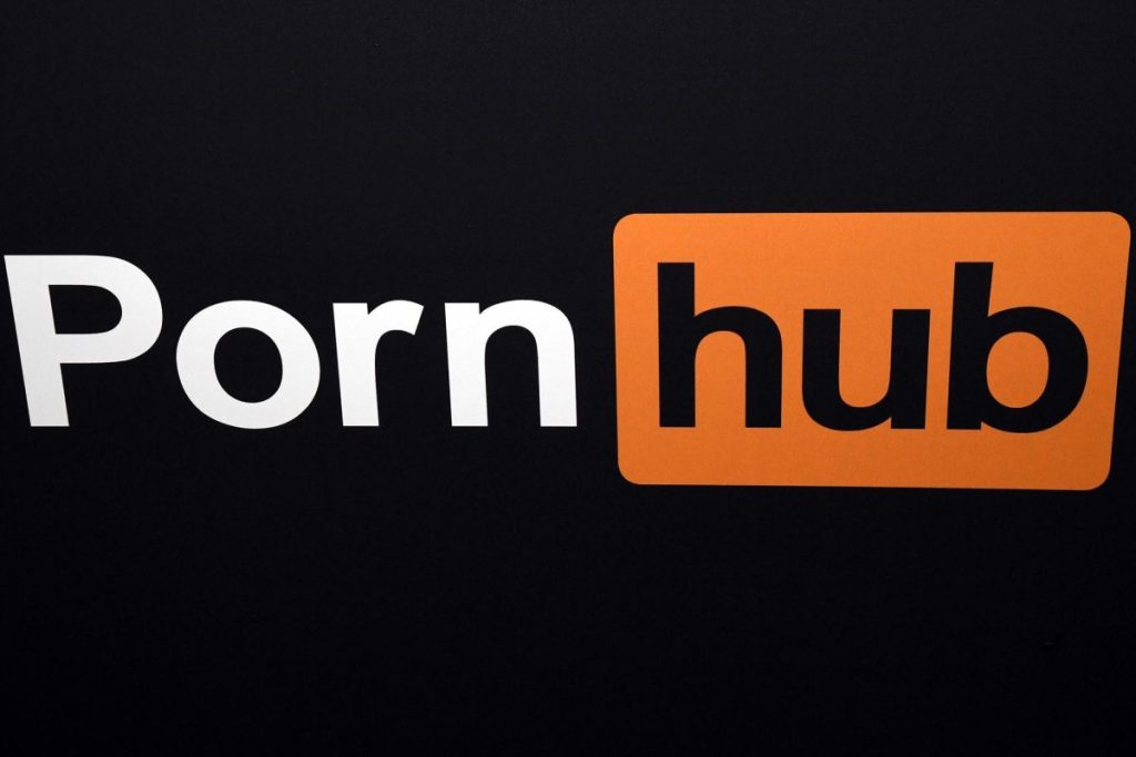 Κορωνοϊός: Το Pornhub συμπαραστέκεται στους Ιταλούς – Τους παρέχει δωρεάν premium πρόσβαση (φωτο)