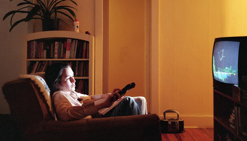 «Μένουμε σπίτι»: 13 προτάσεις για να περάσετε εποικοδομητικά τον χρόνο σας και να μην «βουλιάξετε» στον… καναπέ