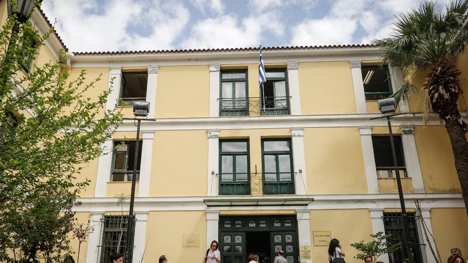 Οι Εισαγγελείς ζητάνε κλείσιμο των δικαστηρίων