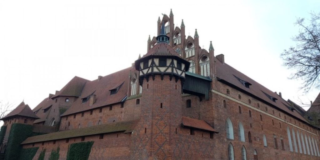 Πολωνία: Στα «άδυτα» του μεγαλύτερου κάστρου στο κόσμο (βίντεο)