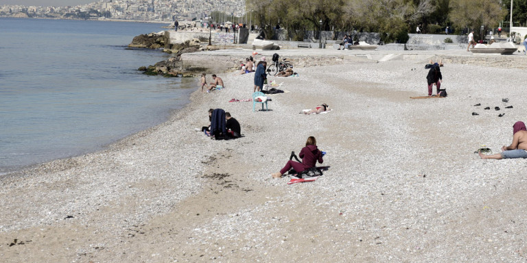 Koρωνοϊός: Ο δήμαρχος Βάρης-Βούλας-Βουλιαγμένης κλείνει τις δημοτικές παραλίες