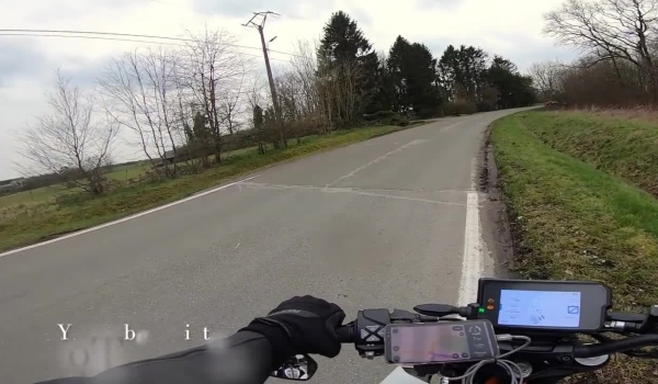 Λίγα εκατοστά μακριά από τον θάνατο (βίντεο)