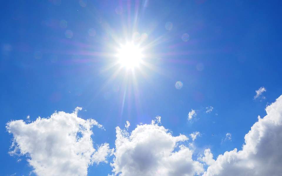 Καιρός Σάββατο (14/3): Ηλιοφάνεια και υψηλές θερμοκρασίες σε όλη τη χώρα