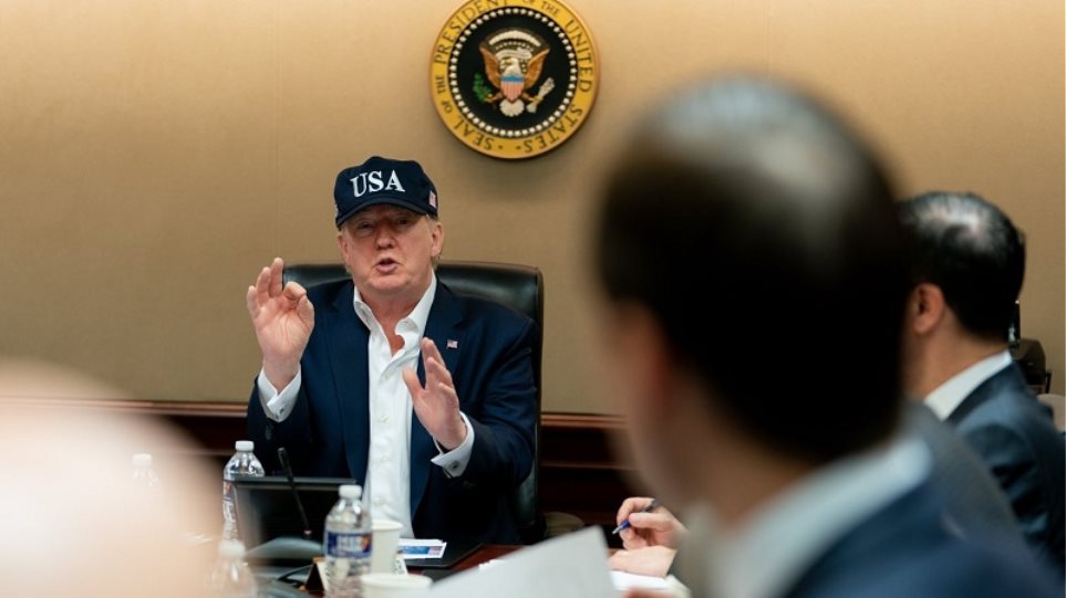 Έλεγχος θερμοκρασίας σε όσους πλησιάζουν Ν.Τραμπ και Μ.Πενς