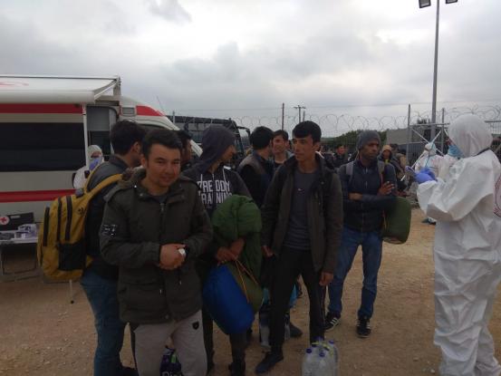 Μεταφέρθηκαν στη Μαλακάσα οι 436 μετανάστες