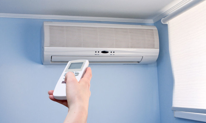 Προσοχή αν βάζετε το air condition για να ζεσταθείτε – Τι κίνδυνοι παραμονεύουν