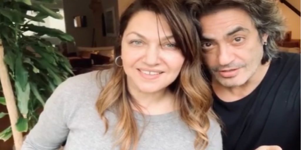 Γαρμπή και Σχοινάς «μένουνε σπίτι» – Η ανάρτηση του ζεύγους (βίντεο)