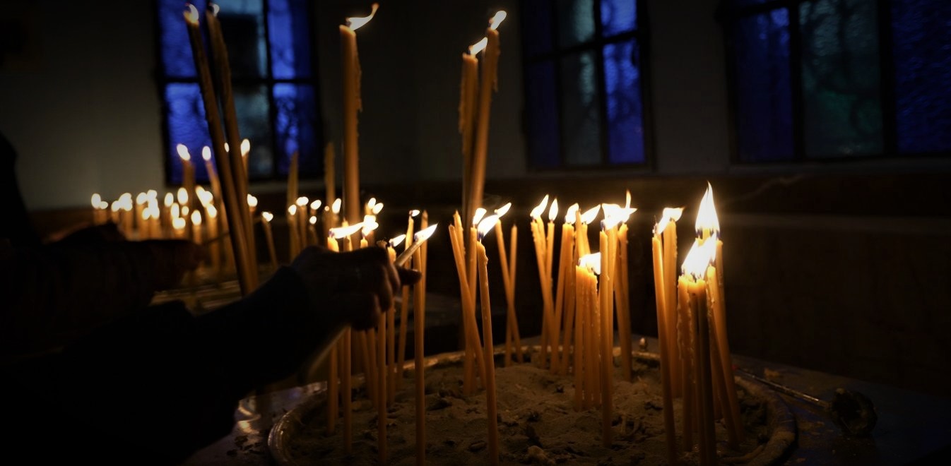 Απαγόρευσαν τις λειτουργίες στις εκκλησίες! – Κ.Μητσοτάκης: «Επιβάλλονται ξεκάθαρες αποφάσεις» – Πανηγυρίζει ο ΣΥΡΙΖΑ