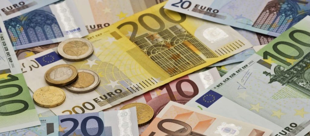 Δείτε σε ποιες επιχειρήσεις αναστέλλονται οι φορολογικές και ασφαλιστικές οφειλές λόγω κορωνοϊού