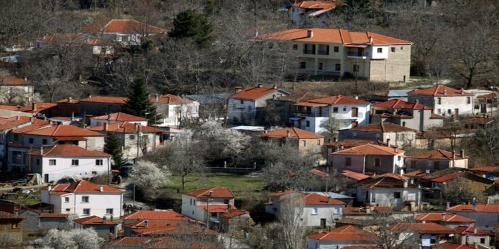 Πρόεδρος Δαμασκηνιάς Κοζάνης: «Είμαστε αποκλεισμένοι από την αστυνομία αλλά πρέπει να το υποστούμε»