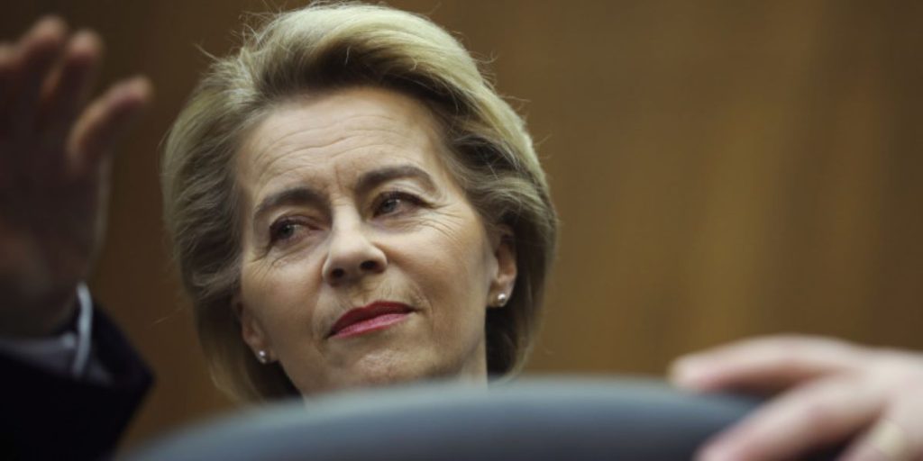 Παραδοχή της Ούρσουλα Φον ντερ Λάιεν: «Στην αρχή υποεκτιμήσαμε τον κορωνοϊό»