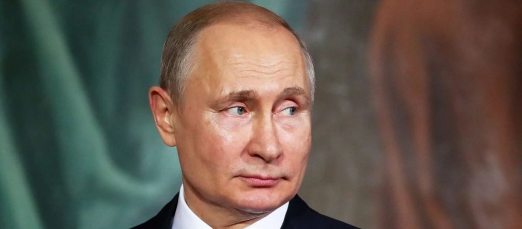 Κρεμλίνο για κορωνοϊό: Ο Β.Πούτιν προστατεύεται όλο το 24ωρο – Όσοι τον πλησιάζουν κάνουν τεστ