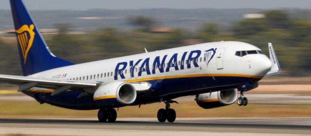 Ryanair: Καθηλώνει το στόλο της από τις 24 Μαρτίου – «Αδειάζουν» οι ουρανοί σταδιακά