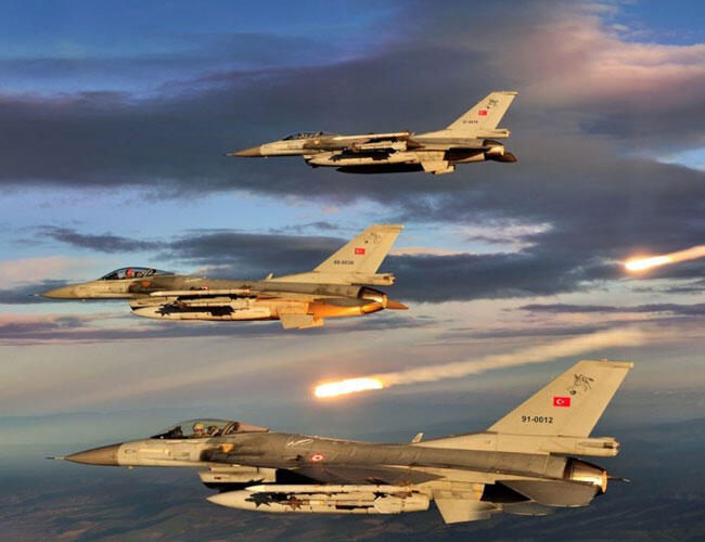 Αιγαίο: Παραβιάσεις και μια εμπλοκή από τα τουρκικά αεροσκάφη