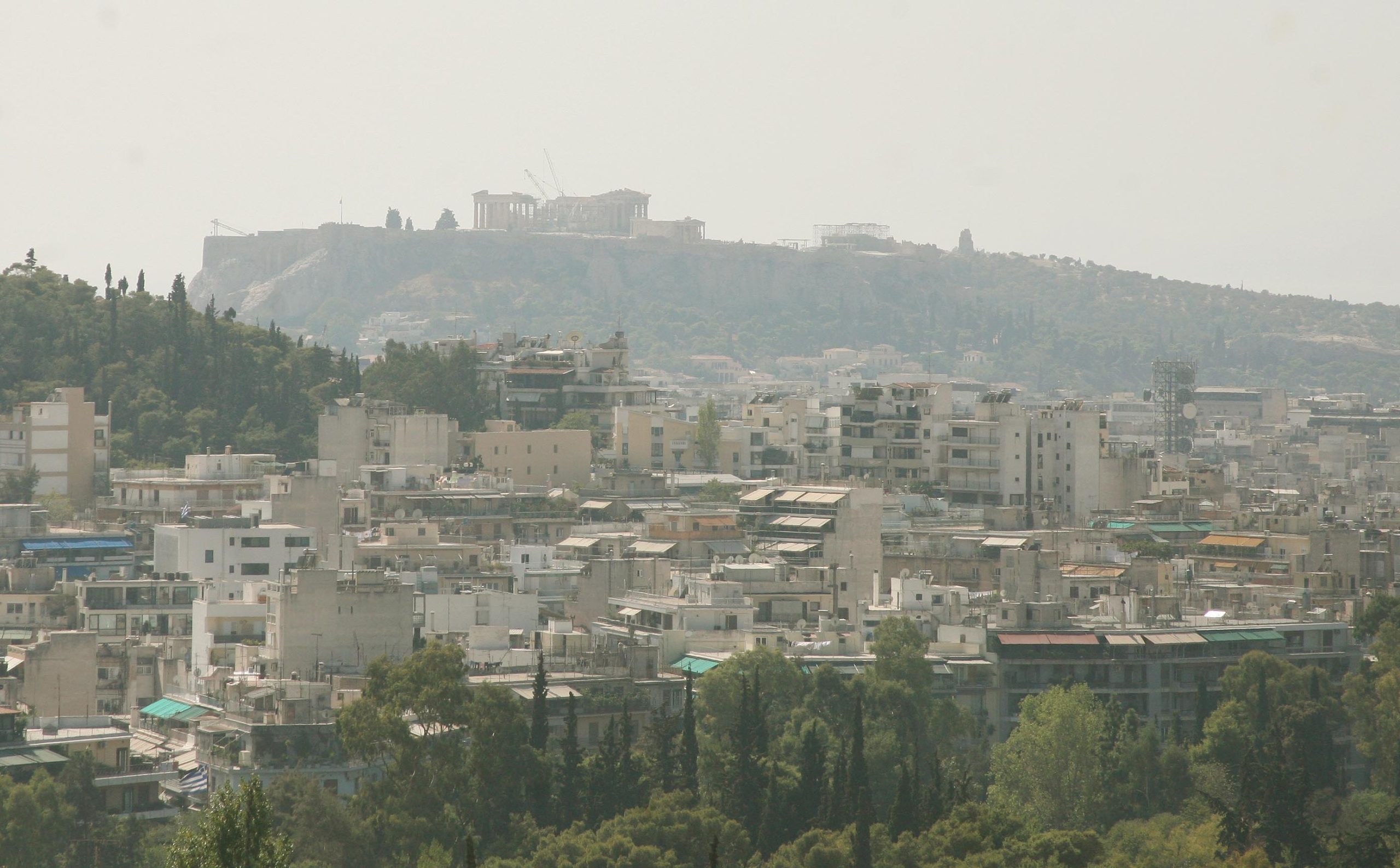 Σημαντική μείωση των τιμών της ρύπανσης της ατμόσφαιρας στην Αθήνα – Μετά τα μέτρα της κυβέρνησης για τον κορωνοϊό