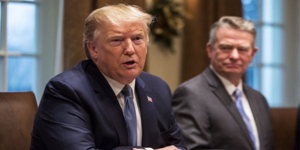 Ν. Τραμπ: «Συνεργαζόμαστε με το Μεξικό για να ανασταλούν οι πτήσεις από την Ευρώπη»