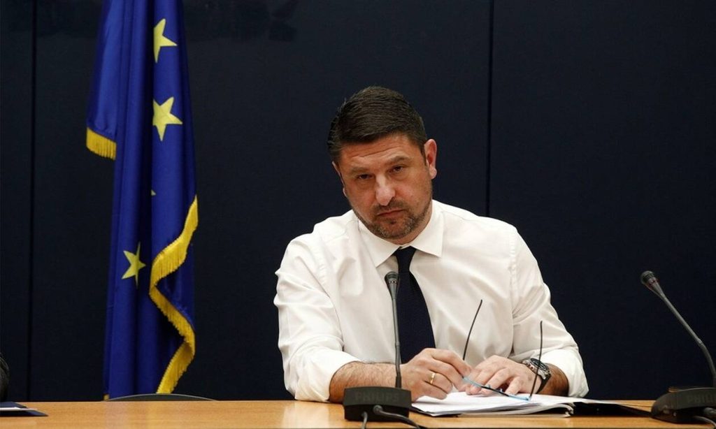 Επιθεώρηση Χαρδαλιά στο «Ελ. Βενιζέλος» – Σε ισχύ η 14ήμερη καραντίνα για όσους έρχονται στην Ελλάδα (φωτο)