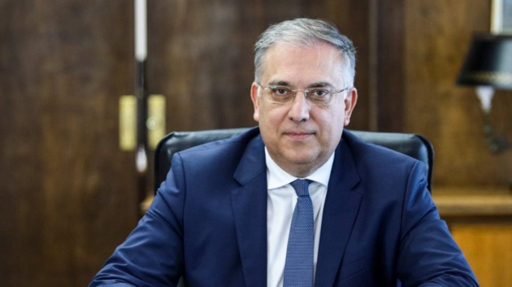 Τ.Θεοδωρικάκος: «Απαλλάσσονται από τα δημοτικά τέλη οι πληγείσες επιχειρήσεις»