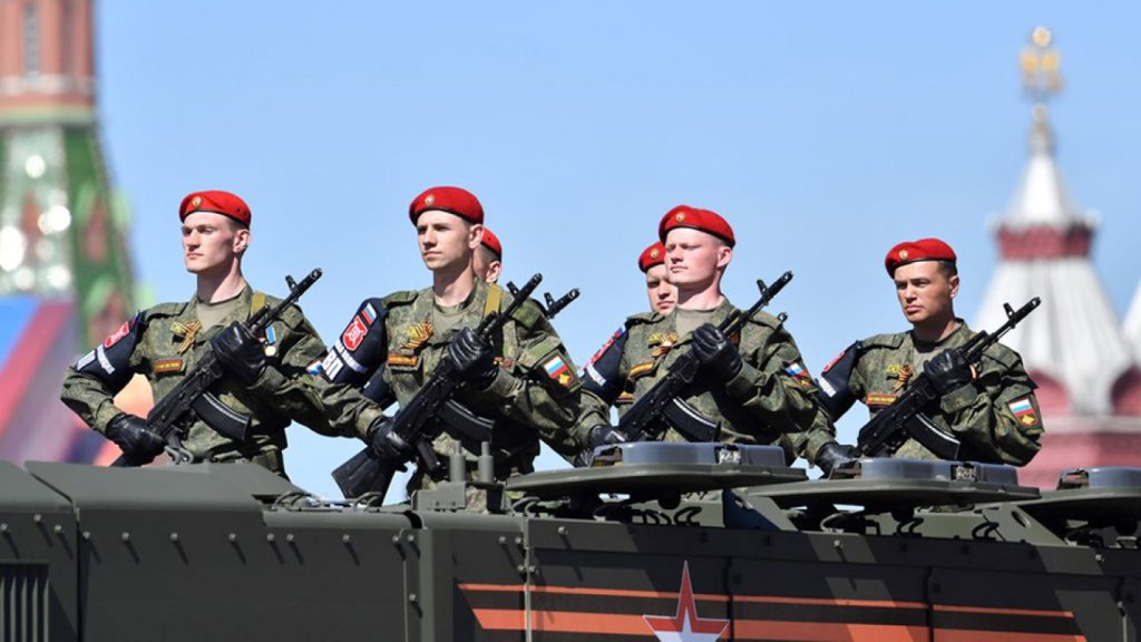 Ρωσία: Ξεπέρασαν τα 15 δις δολάρια οι εξαγωγές της σε στρατιωτικό εξοπλισμό