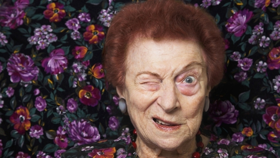 Οι 6 συμβουλές της… γιαγιάς για τις οικιακές δουλειές