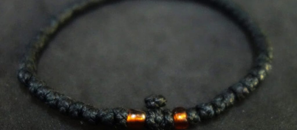 Θα σας χρειαστεί: Ποιες είναι οι 33 προσευχές για το κομποσκοίνι